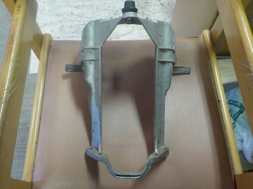 Mercury merc 500 outboard 50 hp engine  rear cowl cowling shroud bracket w/ latc