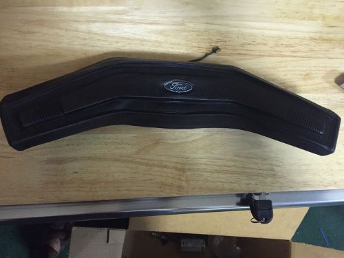 1978-1986 ford truck or bronco or ford van steering wheel horn pad-older emblem