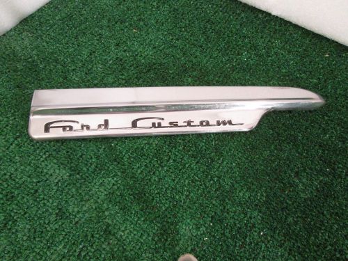 Vintage 50&#039;s ford &#034;ford custom&#034; fender emblem trim moulding