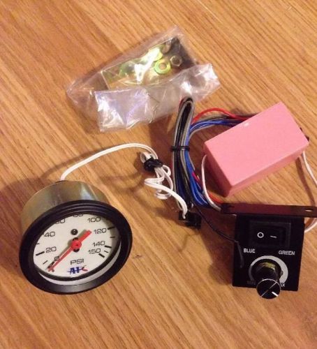 New 0-150 psi single needle white face 2 1/16 glo glow air gauge universal ride