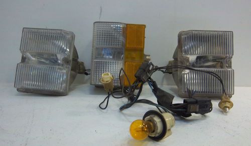 74 cadillac, fleetwood, deville corner park light, 2 lh, 1 rh, 3 lens, 3 sockets