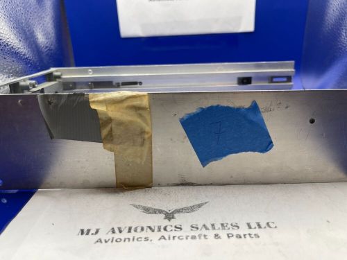 Narco mk 12d nav/comm mounting tray