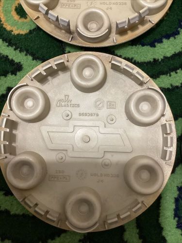 Chevrolet Colorado center cap 2004-2009 part number 9593979 Repainted 4pcs, US $90.00, image 2
