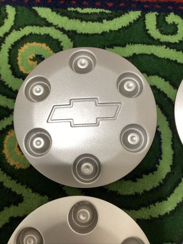 Chevrolet Colorado center cap 2004-2009 part number 9593979 Repainted 4pcs, US $90.00, image 8