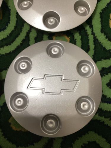 Chevrolet Colorado center cap 2004-2009 part number 9593979 Repainted 4pcs, US $90.00, image 10