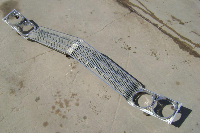 1966 66 buick lesabre grill nice used