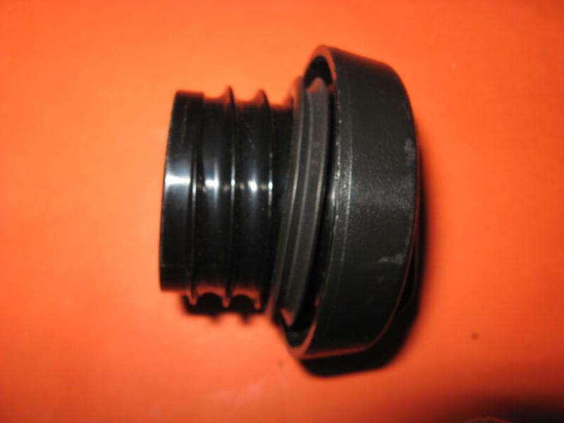 Harley Davidson Black Plastic Fuel Cap 1999 FLHTCI, US $4.99, image 4