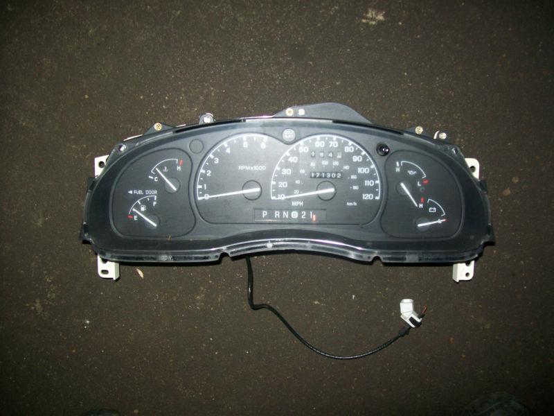 Find 98,99,00,01 Ford Explorer Ranger Mountaineer Speedometer