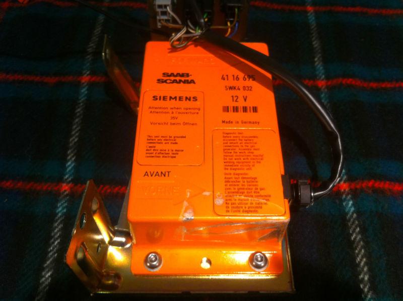 Saab c900 srs control unit  (41 16 695) 