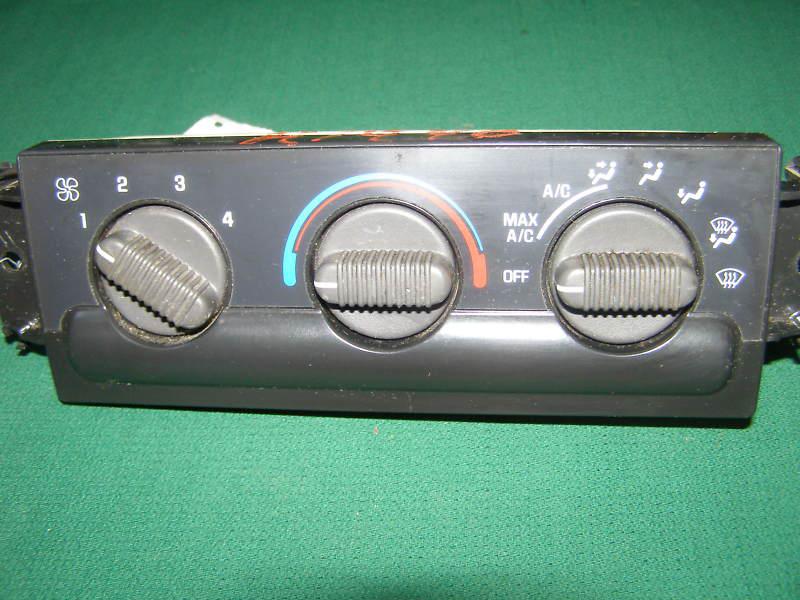 1998 chevy s10  chevy s15  gmc sonoma ac climate control oem  w/o rear defroster