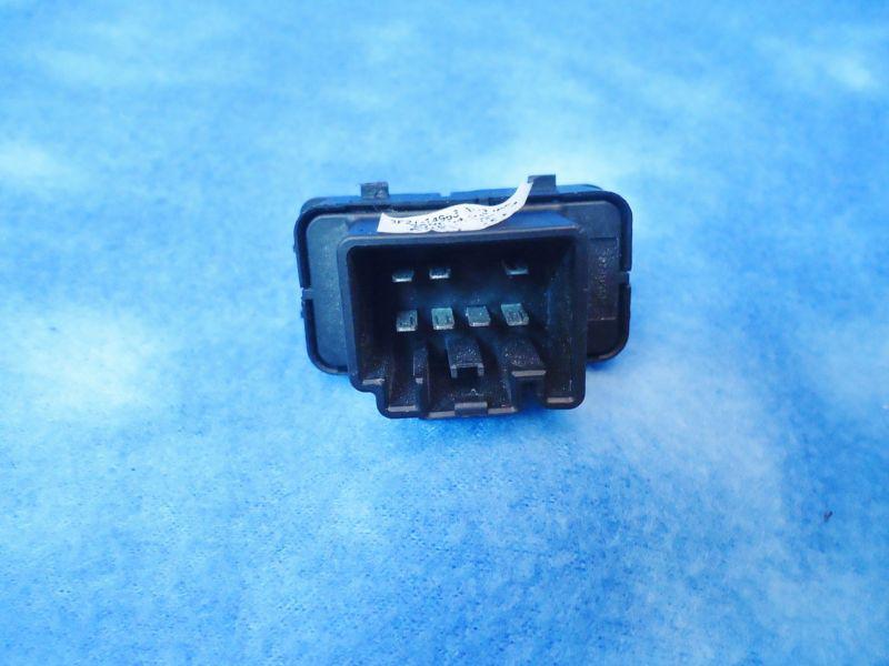 Find 0406 Mercury Monterey Power Door Lock Switch 3F2T14963 OEM Used