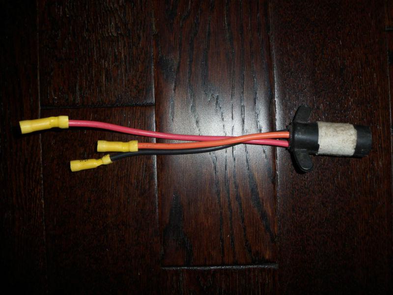 3-wire trolling motor plug, female v-groove -new-