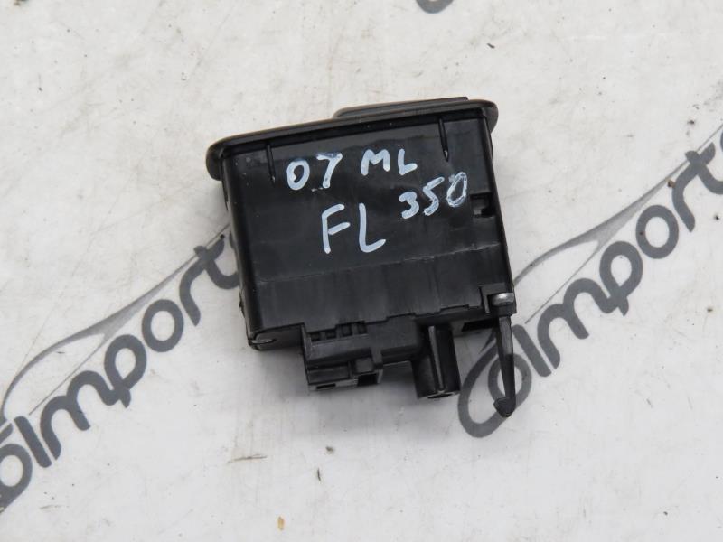 Find Mercedes W164 ML350 ML500 Tail gate Trunk rear door release open switch 200611 in Aurora