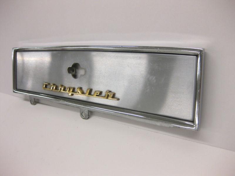 1954 CHRYSLER DASH TRIM BEZEL GLOVE BOX DOOR NICE PART HARD 2 FIND 1953 52 51 , US $32.48, image 4