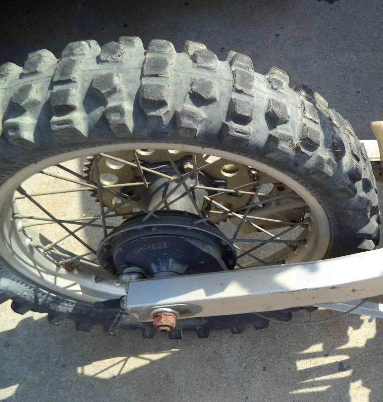 1985 honda cr250 cr 250 rear rim assembly brake sprocket axle tire wheel