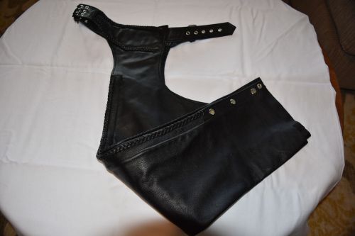 Motorcycle riding chaps