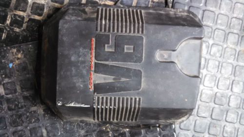 Johnson-omc v6 breather cover