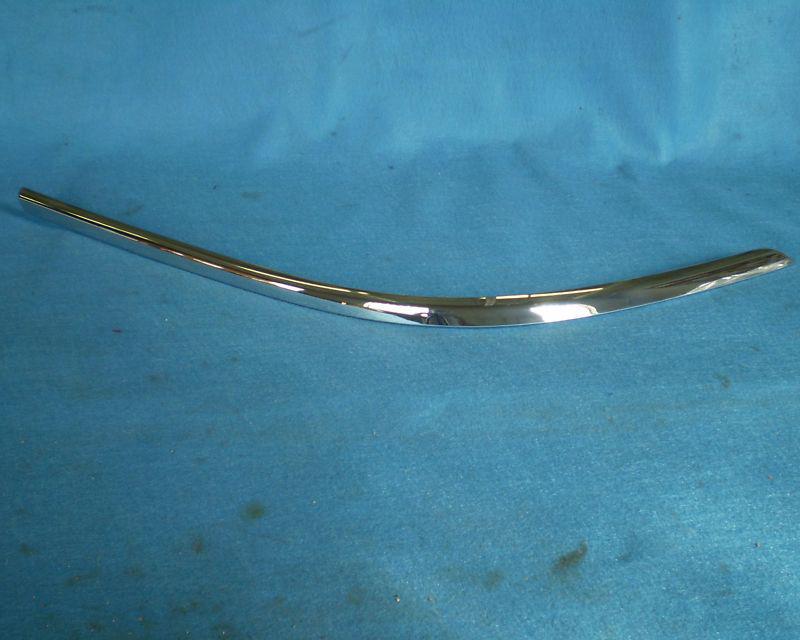 Sell 20032011 Lincoln Town Car RH Front Bumper Molding/Trim OEMNEWNOS in Mount Clemens