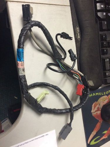 Ford slave cd player harness pn xr 3319b113b129j works w/cassette deck