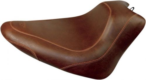 Mustang wide tripper solo seat brown (76702)