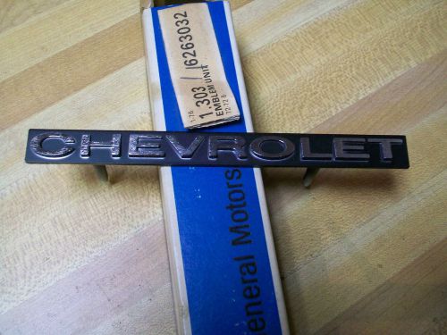 Nos 1972 chevrolet passenger car grill emblem # 6263032