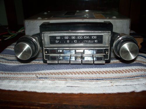 1980 era sps audiovox gm am/fm stero 8 track pushbutton car radio