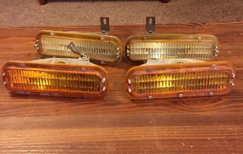 1971-1972 gmc truck front grill park lamp assembly