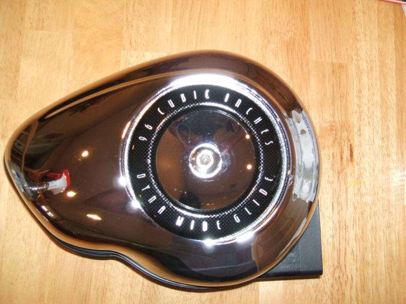 Complete air box and chrome cover from a 2010 dyna wide glide oem harley part
