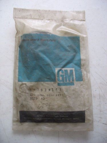 New nos gm rack and pinion seal kit 1981-84 gm car part # 7839157