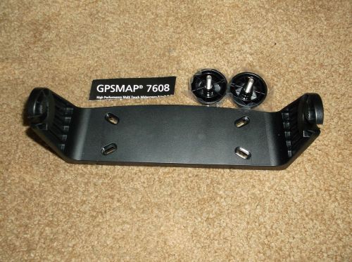 Garmin bail mount and knobs for gpsmap 7x08 series   010-12163-01