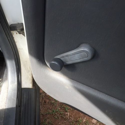 1993 toyota camry xv10 rh drivers side rear window winder handle #c611
