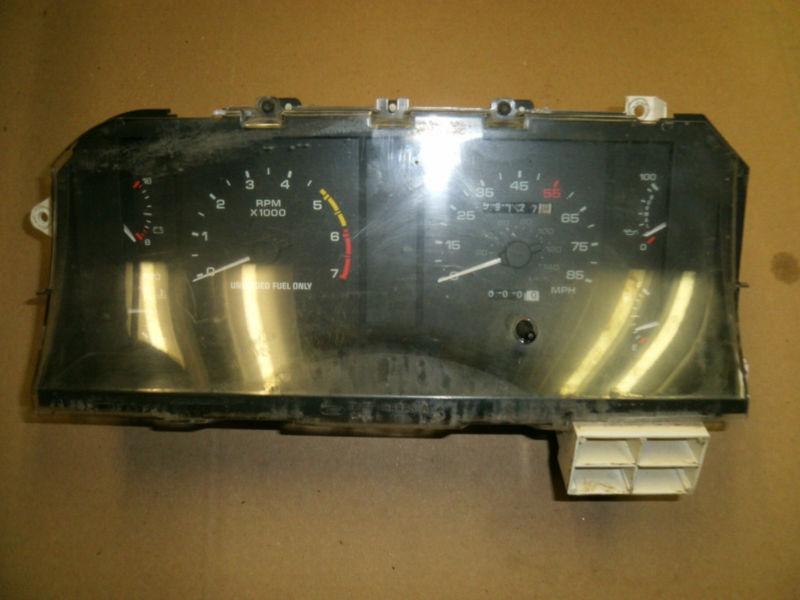 88-89 ford mustang dash cluster 5.0 v8