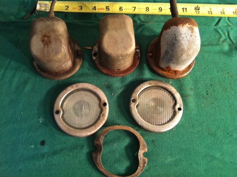 1950 1951 1952 buick front parking light lamp housings w/lens 51 52 series 50 70