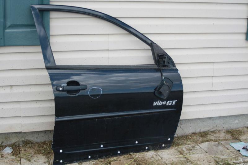 2004 pontiac vibe right front door