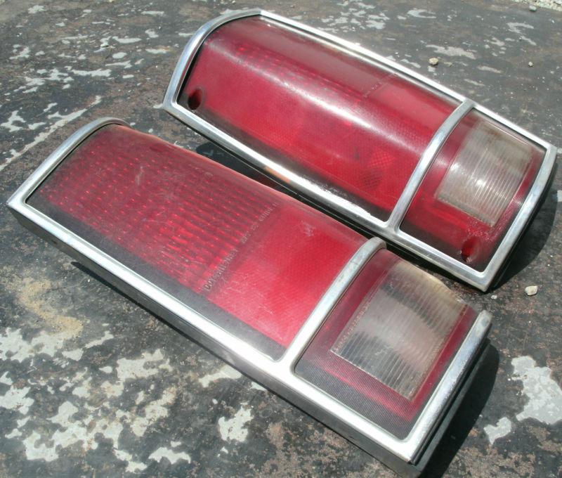 1982 82 83 84 85 86 GMC S10 Blazer Jimmy Tail Light Housing Lenses Pair Lamp OEM, US $19.99, image 2