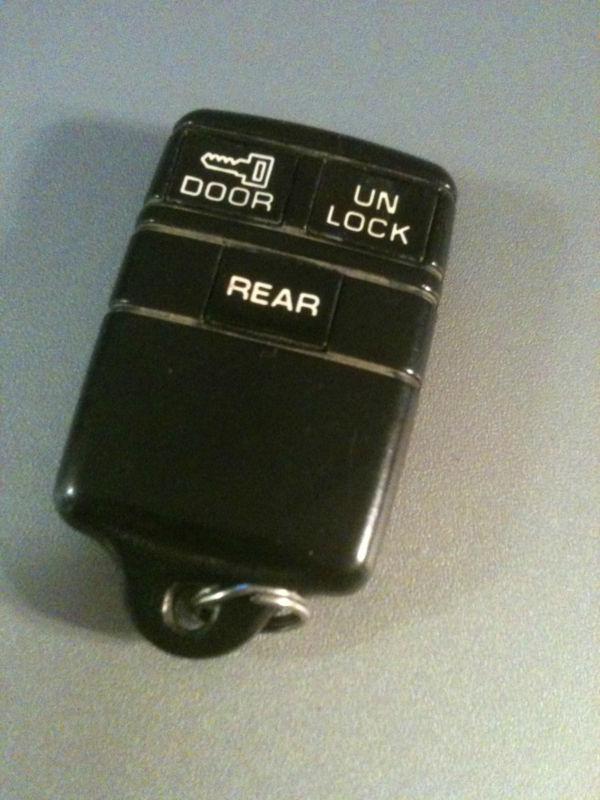 Sell 95 96 CHEVROLET BLAZER GMC JIMMY KEYLESS ENTRY REMOTE ABO0104T