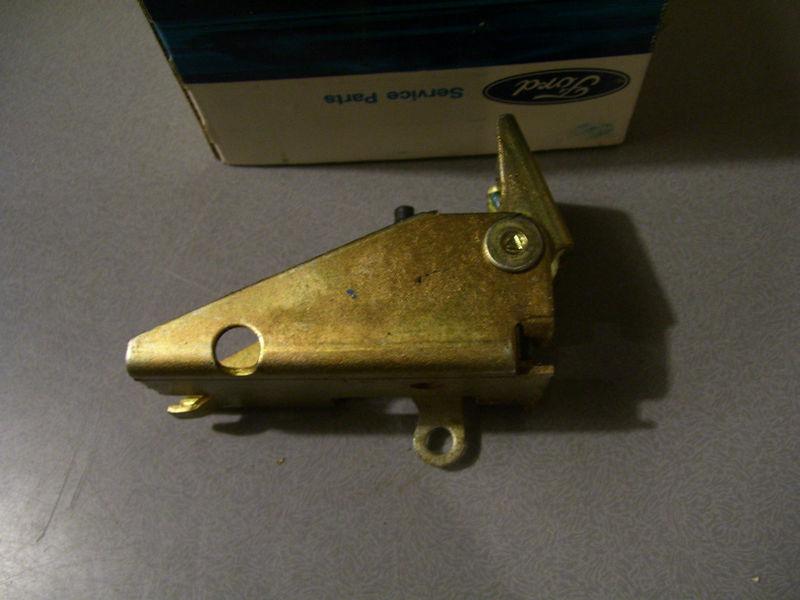 New 1974 Ford Mustang II control link door assembly D4AZ-6521818-A., US $13.41, image 3