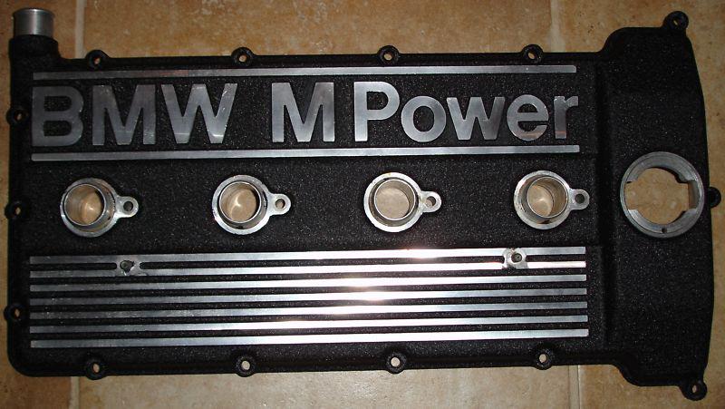 Bmw e30 m3 valve cover - refinished 