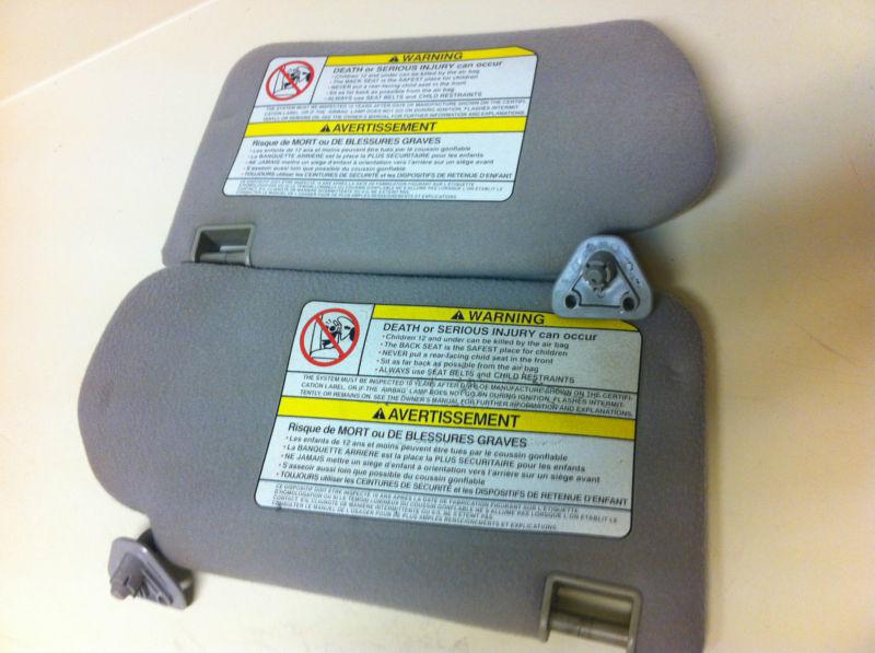 Sell 2000 2002 2003 2004 2005 2006 nissan sentra SET SUN VISOR SUN