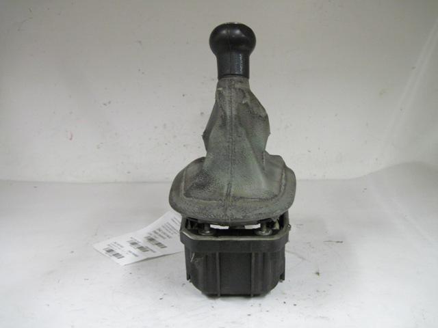 Floor shifter volkswagen passat 2002 02 374495