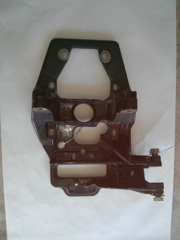 Mercruiser 305 350 transom plate for alpha 1 gen 1 drives