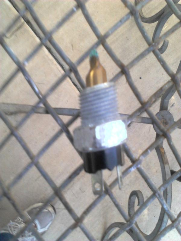 1965 1966 chrysler 300 newport  new yorker temp sending unit for cold/hot light