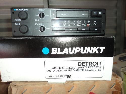 Blaupunkt radio detroit  am/fm/cassette new