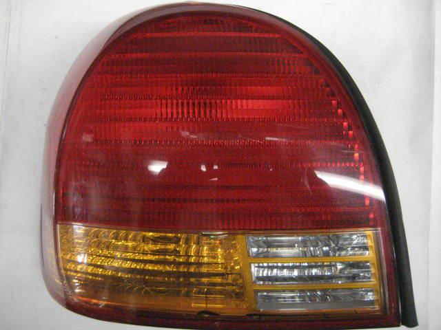 Tail light hyundai sonata 99 00 01 quarter mount left 348502