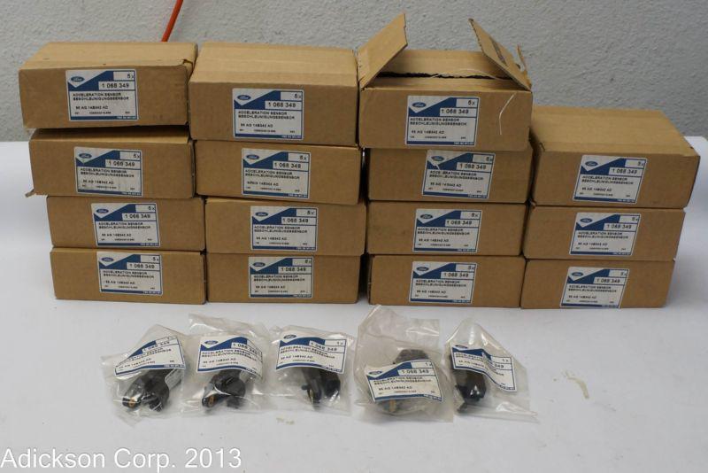 New in box lot of 75 ford acceleration sensors !! 98 ag 14b342 ad
