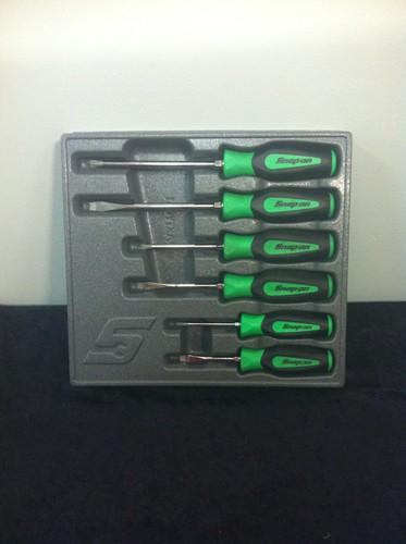 Snap on 6 piece screwdriver set flat head phillips in case holder pakty061 green