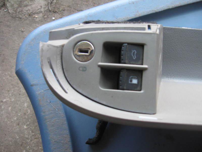 Sell VW Jetta 2001 2002 2003 FUEL / TRUNK RELEASE SWITCH CONTROL W