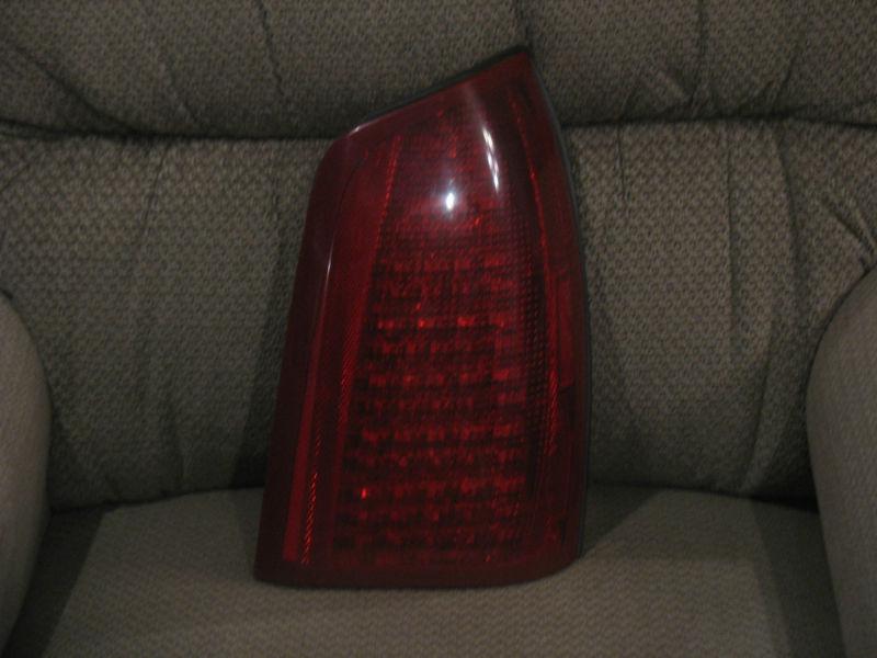 Cadillac  deville tail light right passenger  00 01 02 03 04 05