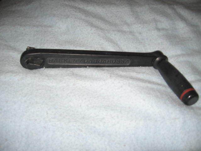 Harken winch handle, lock-in, ball bearing, 10" aluminum