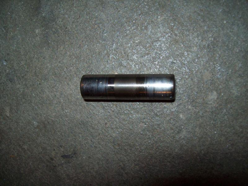 4.5 5 7.5 8 hp johnson evinrude omc outboard wrist pin piston rod pin 0325283